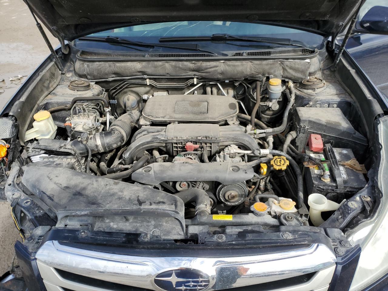 2012 Subaru Outback - Image 12