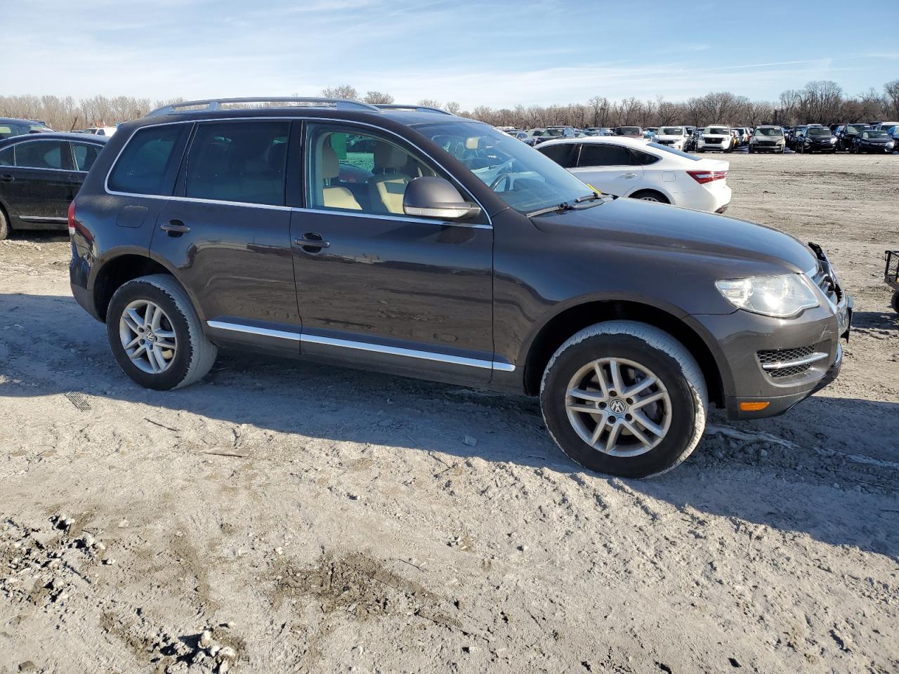 2008 Volkswagen Touareg - Image 4