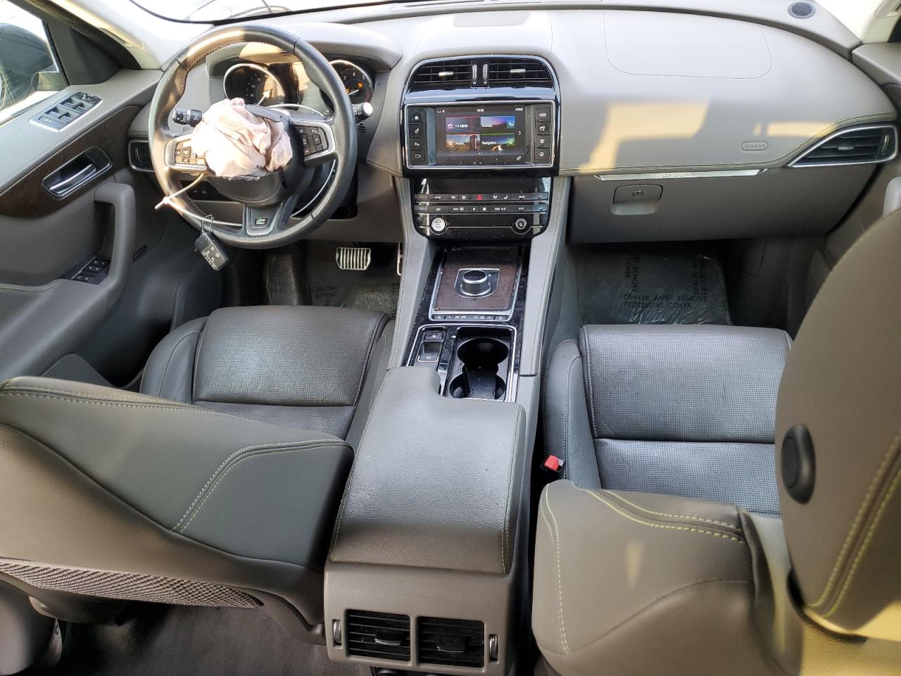 2018 Jaguar F-Pace - Image 8