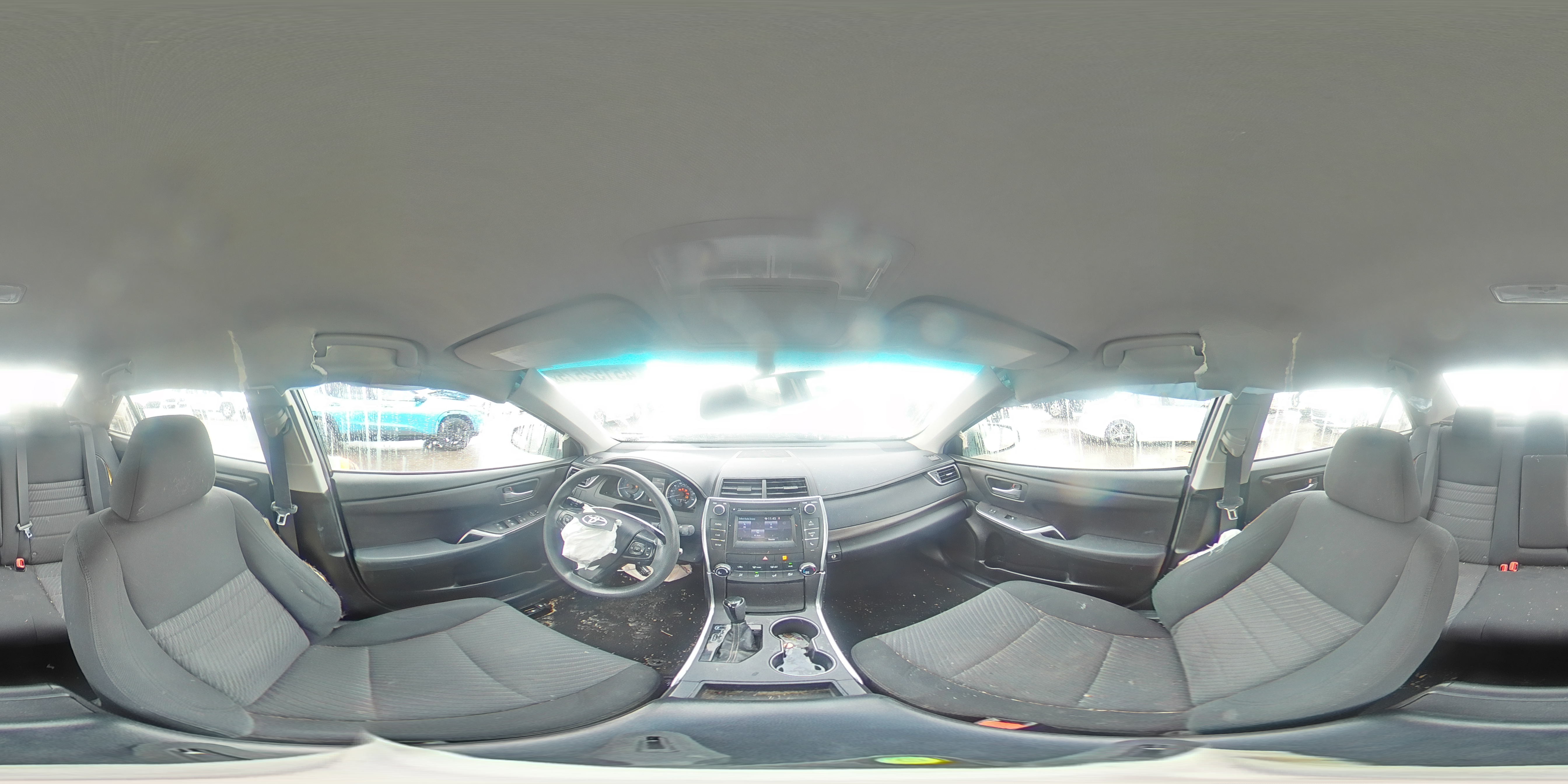 2016 Toyota Camry - Image 12