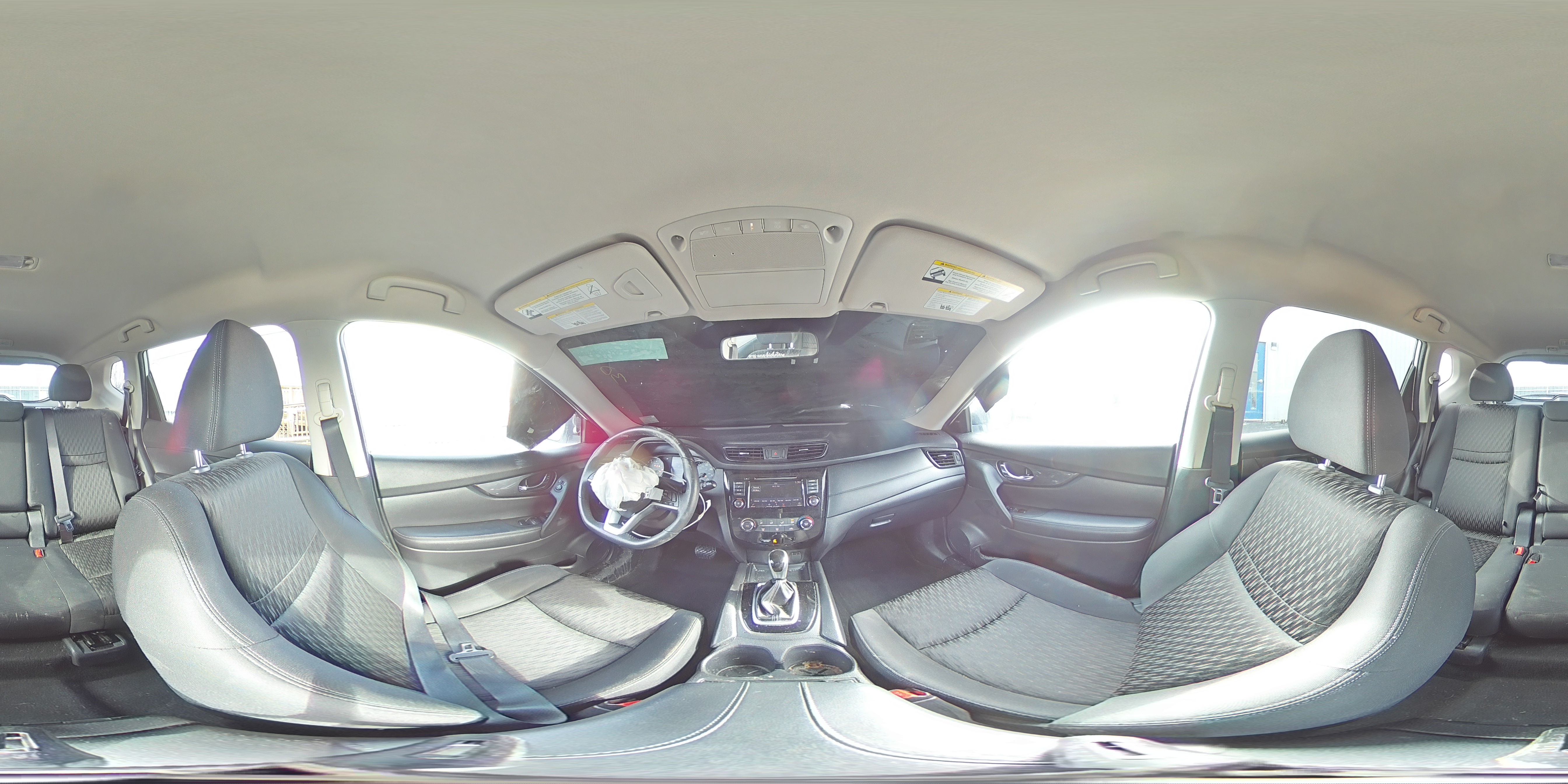 2019 Nissan Rogue - Image 14
