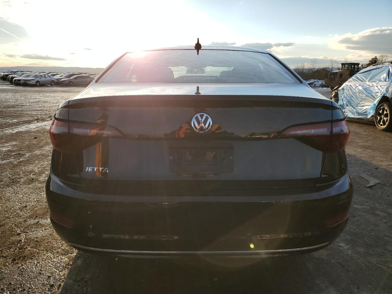 2021 Volkswagen Jetta - Image 6