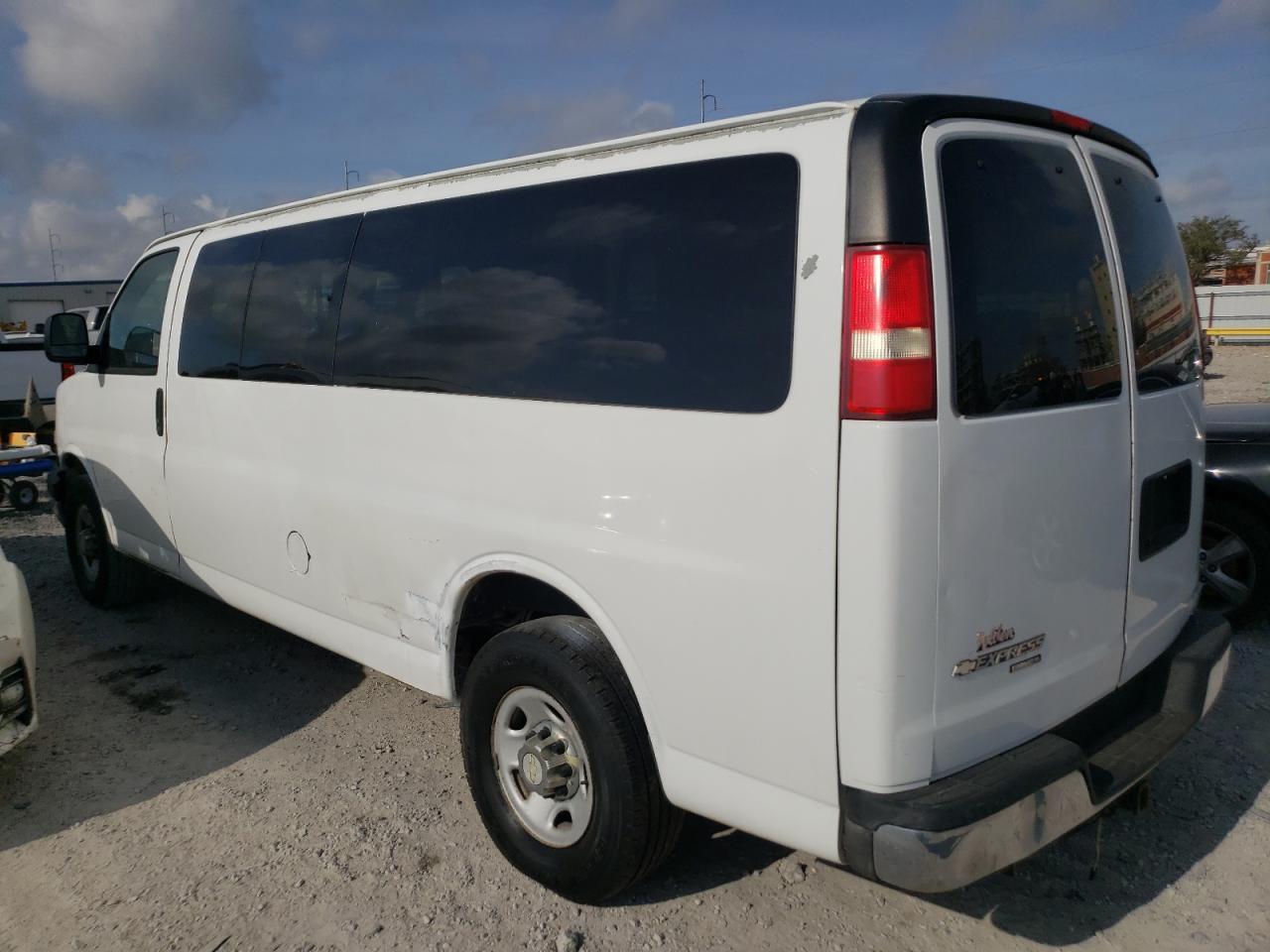 2014 Chevrolet Express - Image 2