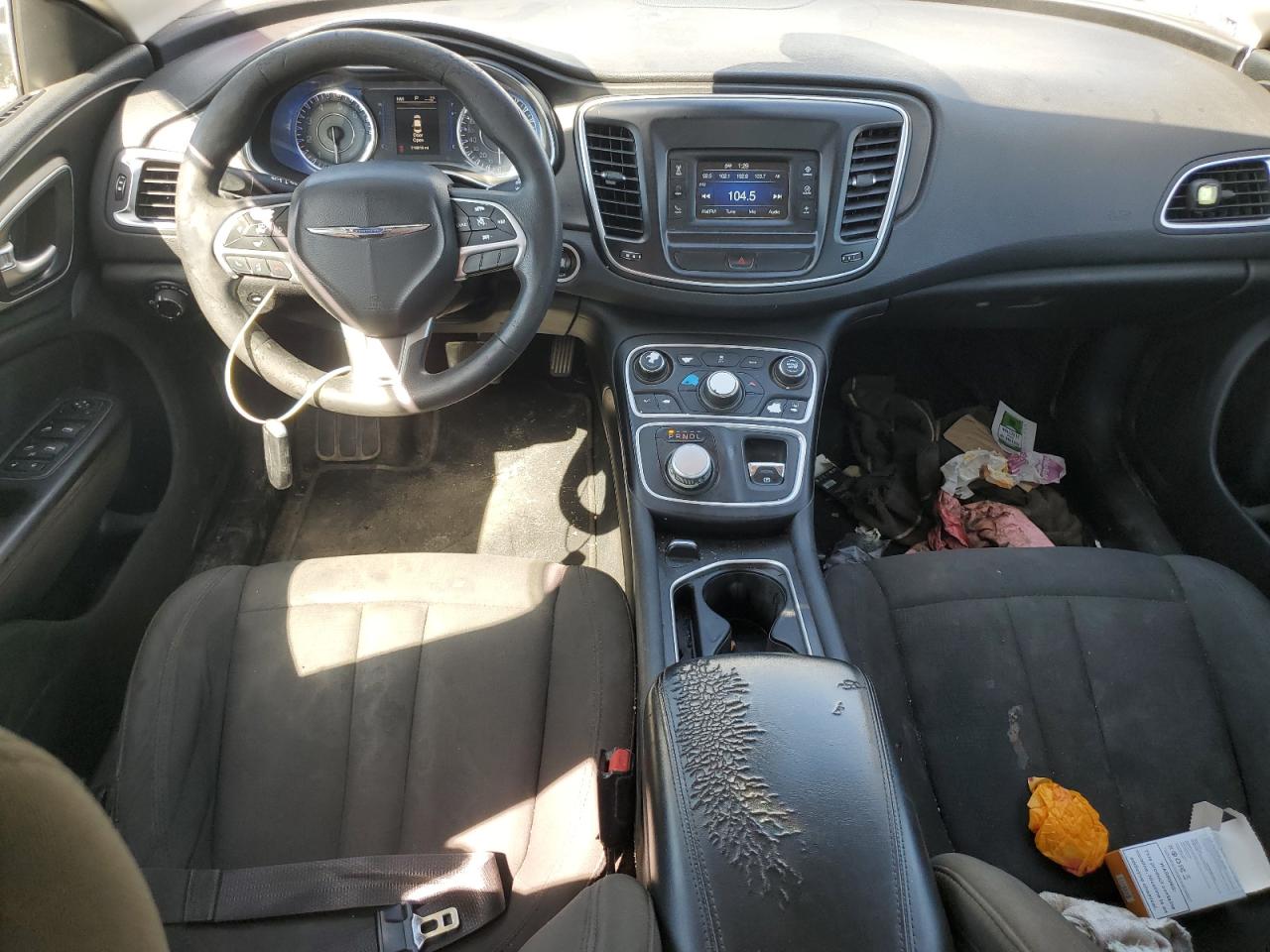 2016 Chrysler 200 - Image 8