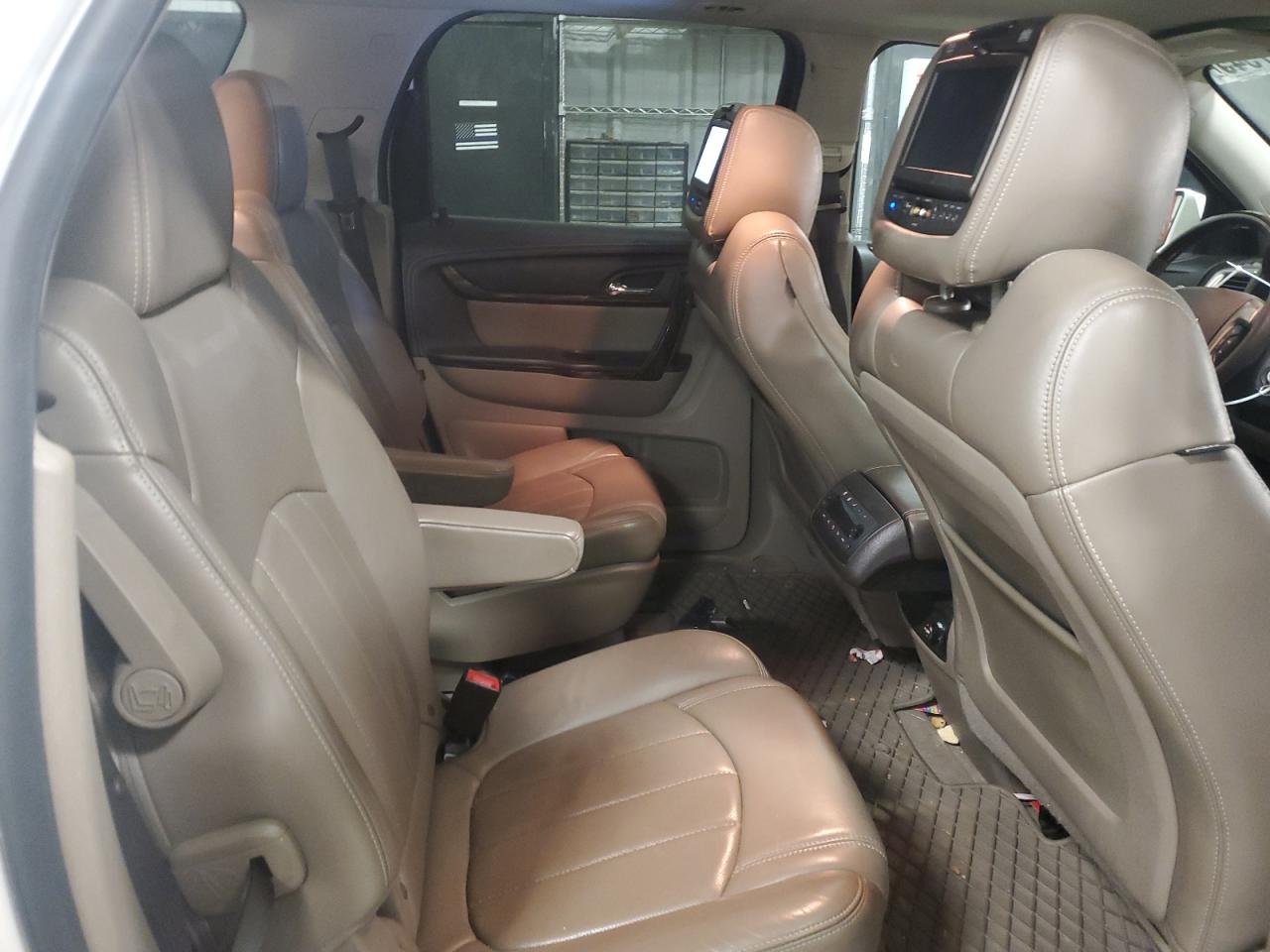2013 GMC Acadia - Image 10