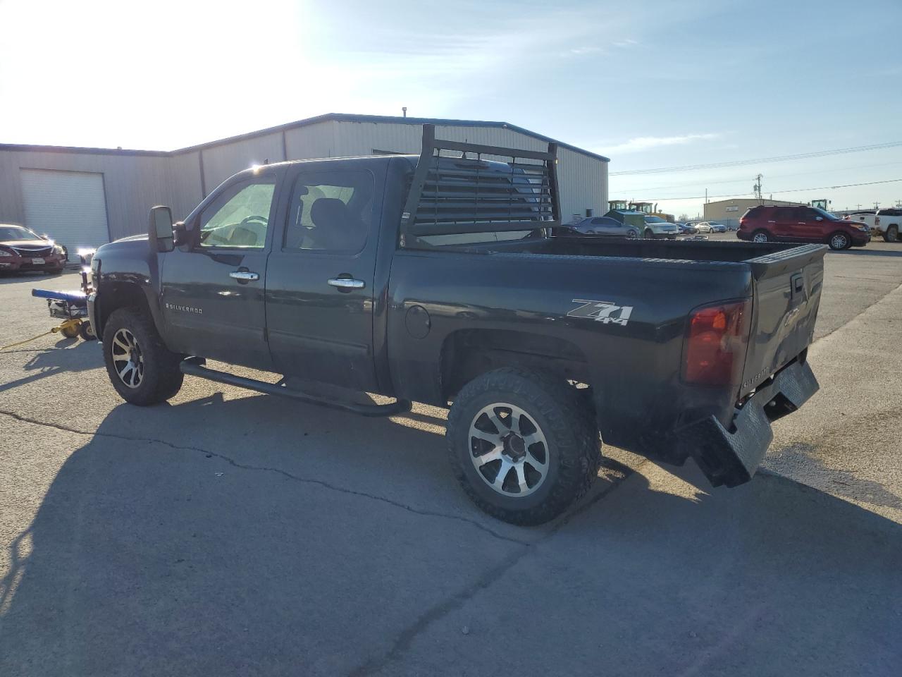 2009 Chevrolet Silverado - Image 2