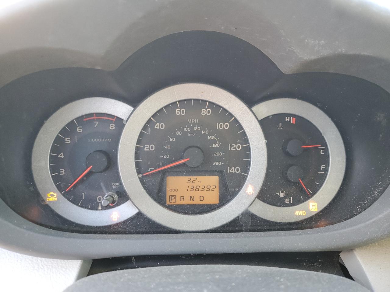 2010 Toyota RAV 4 - Image 9