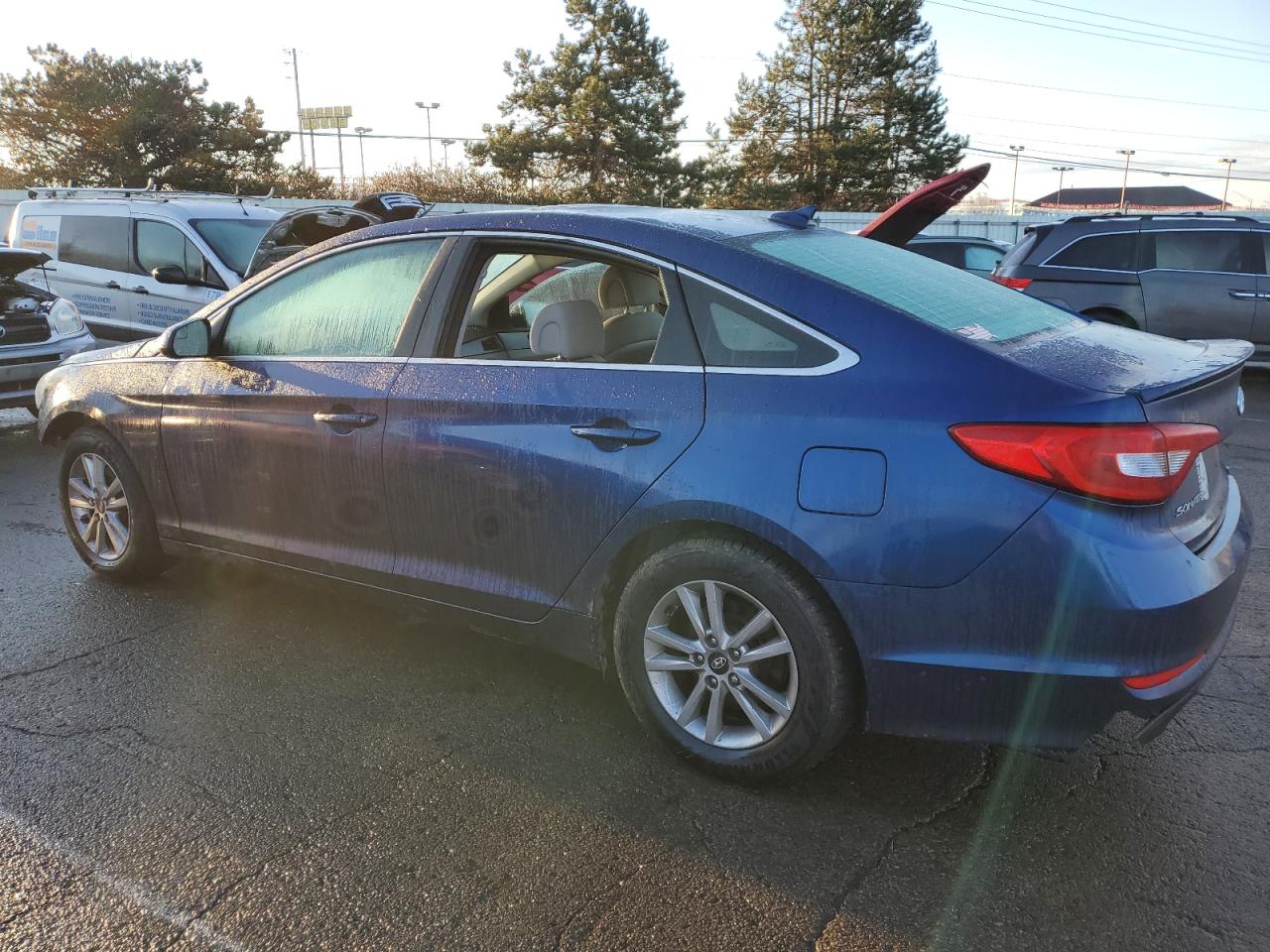 2016 Hyundai Sonata - Image 2