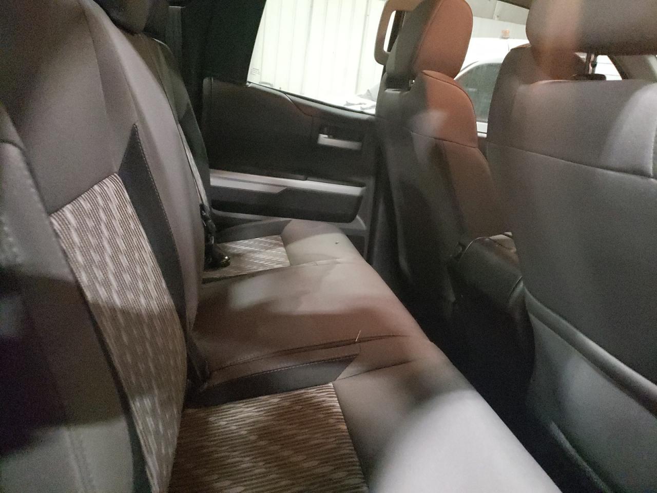 2019 Toyota Tundra - Image 10