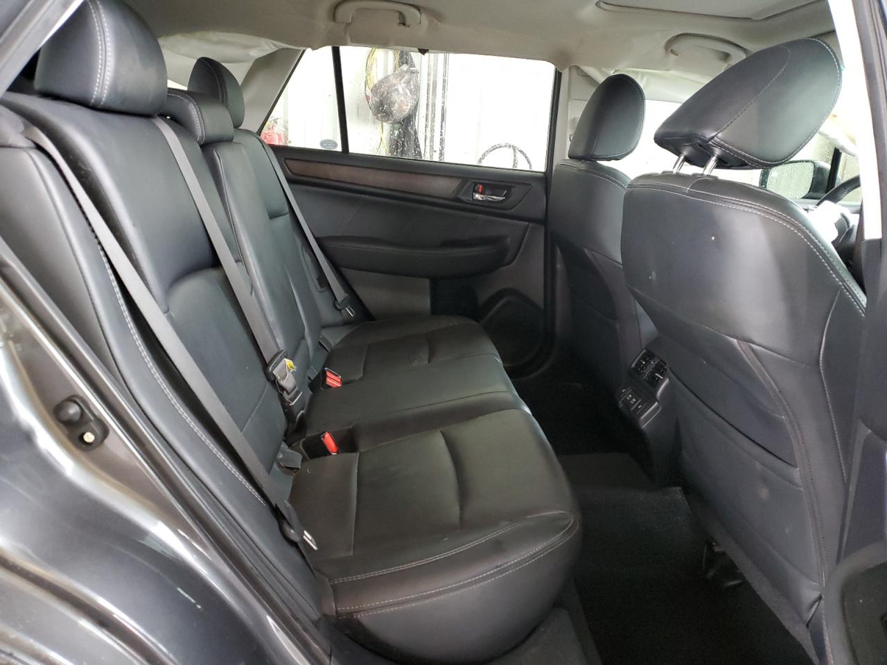 2019 Subaru Outback - Image 11