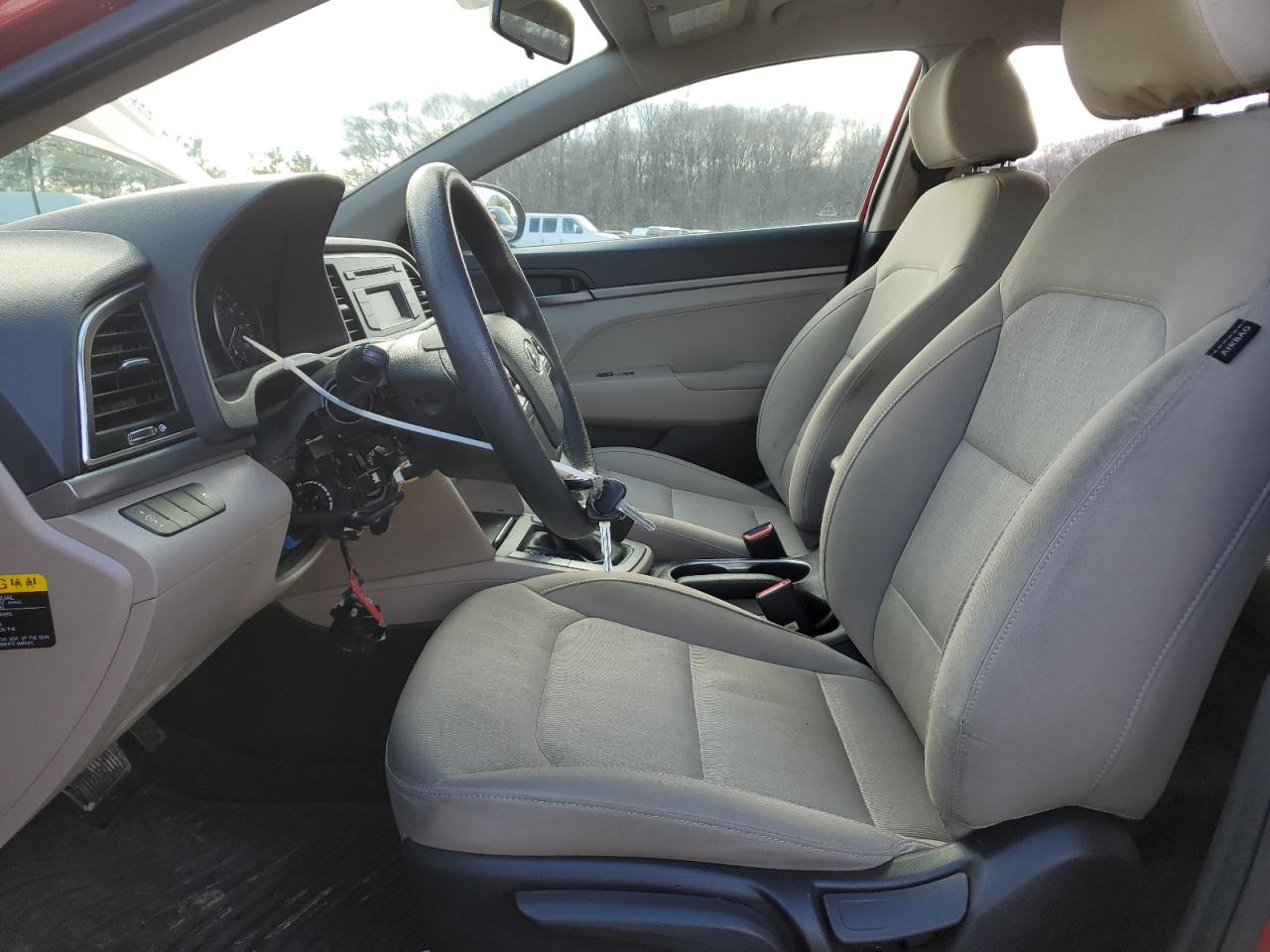 2017 Hyundai Elantra - Image 7