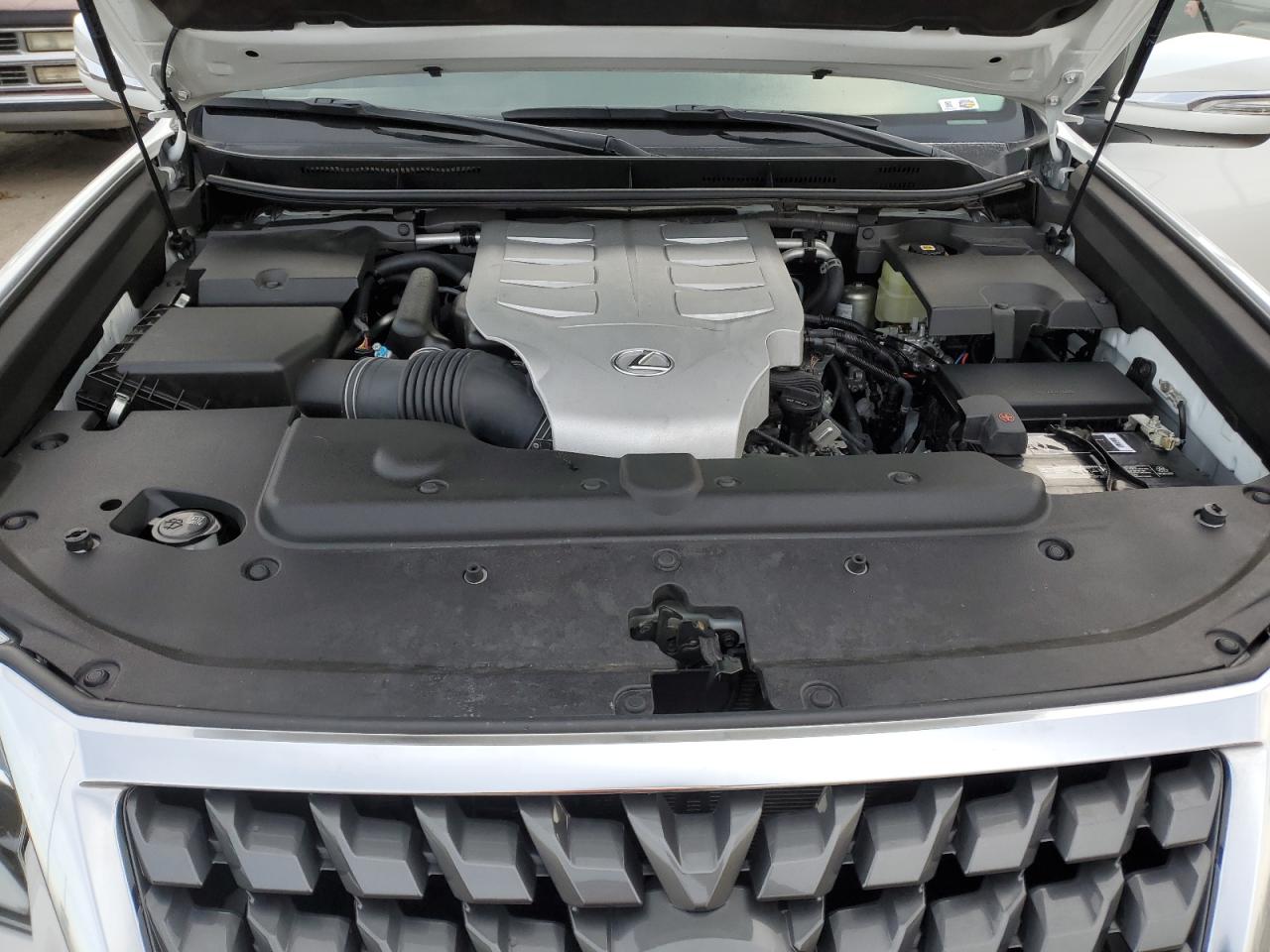 2021 Lexus GX - Image 12
