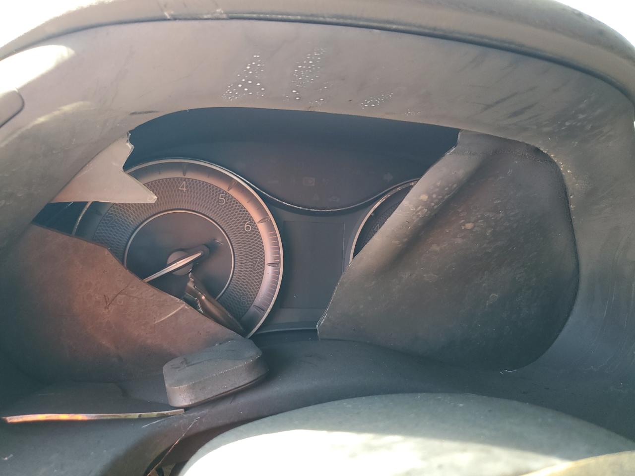 2015 Infiniti QX80 - Image 9