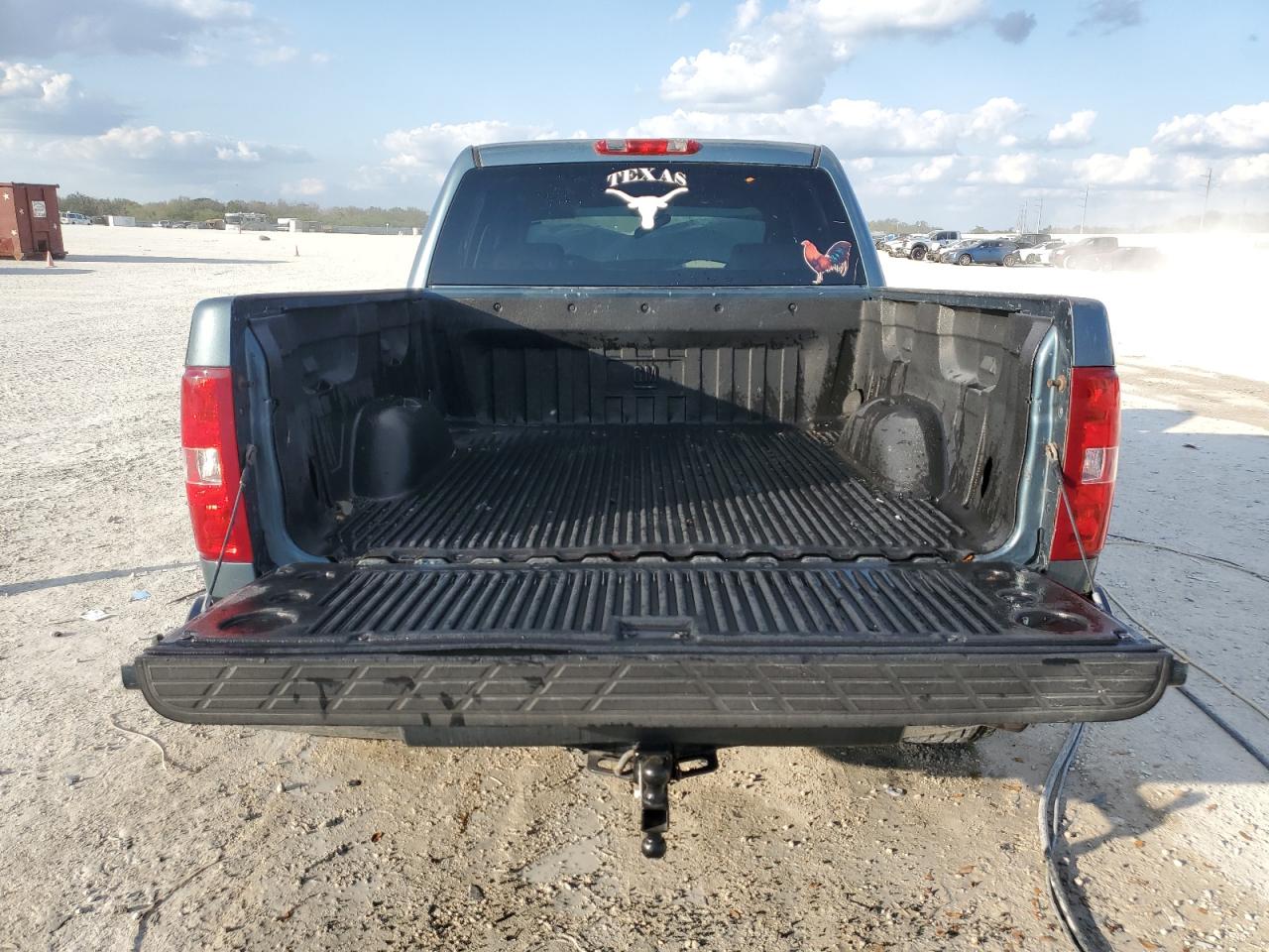2009 Chevrolet Silverado - Image 6