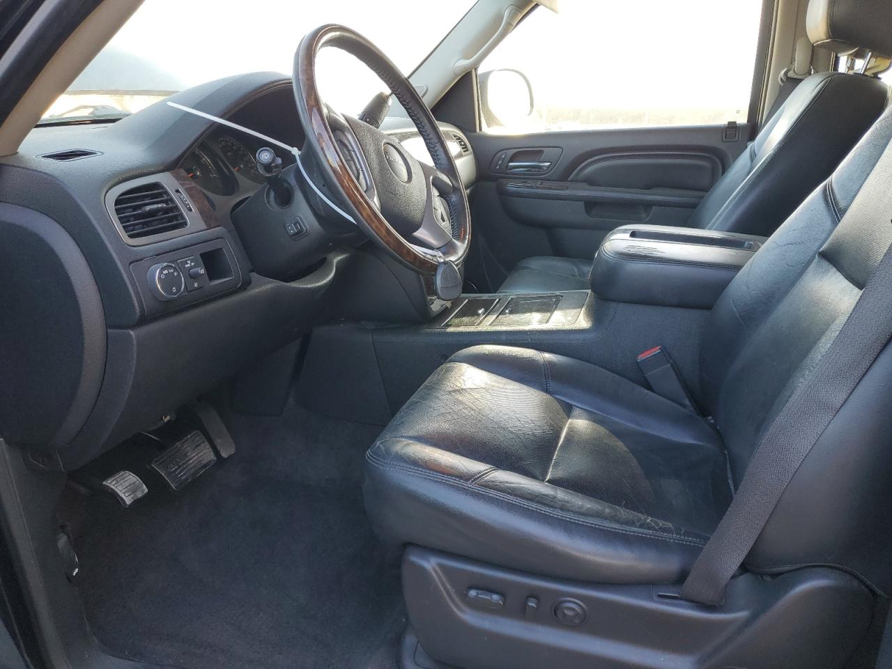 2012 GMC Yukon - Image 7