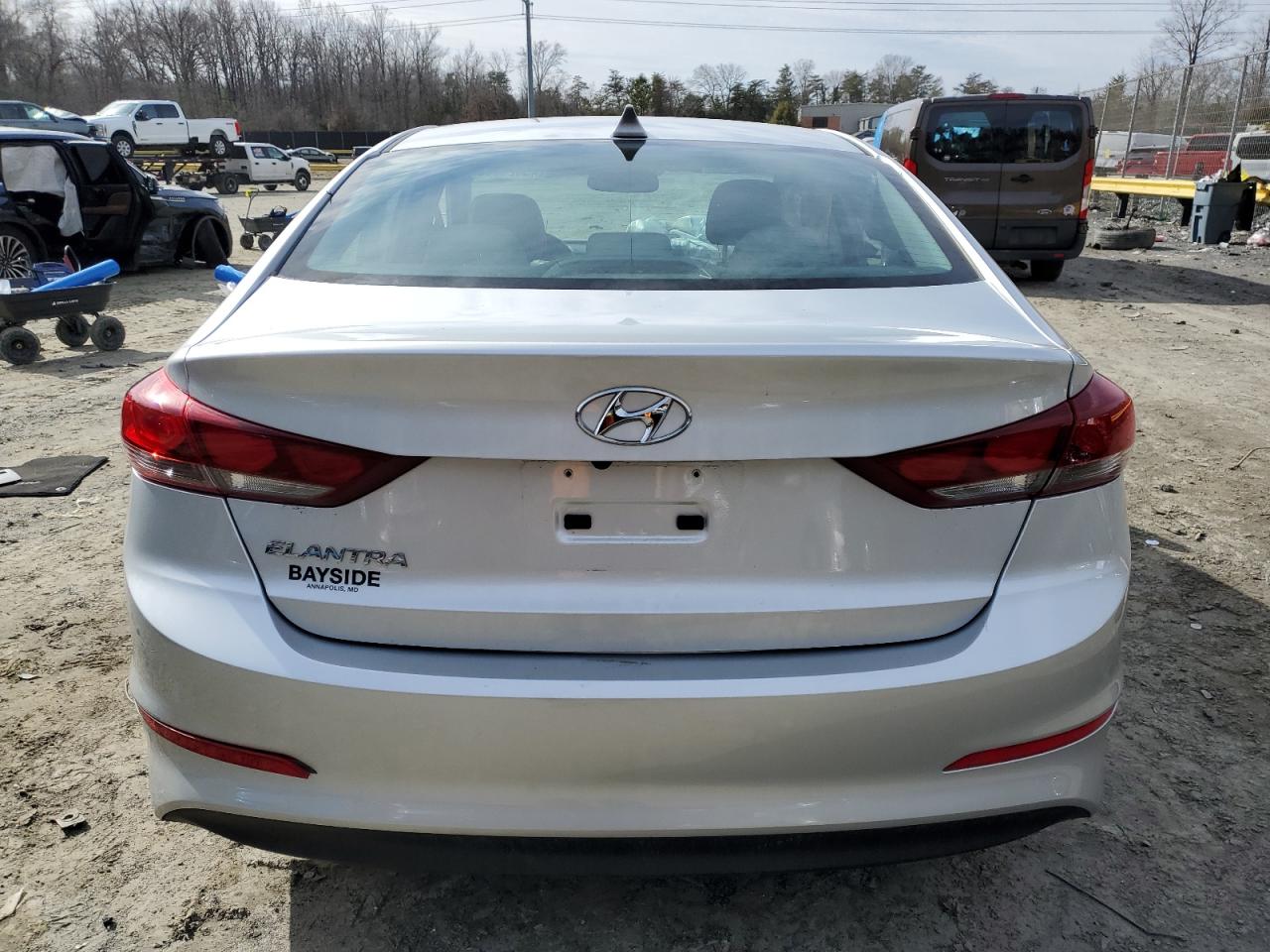 2018 Hyundai Elantra - Image 6