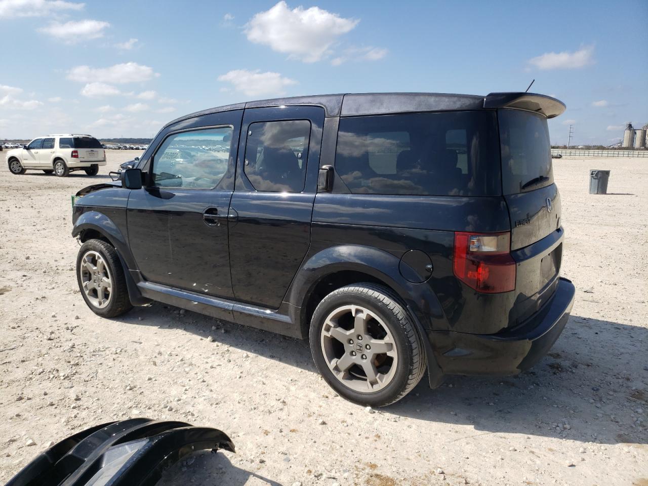 2008 Honda Element - Image 2