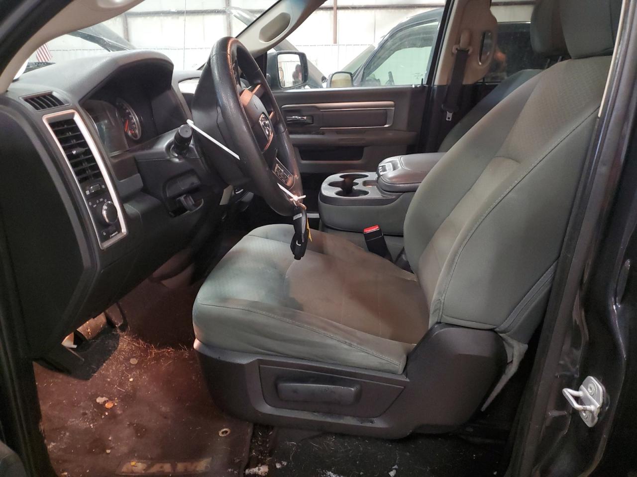 2015 RAM 1500 - Image 7