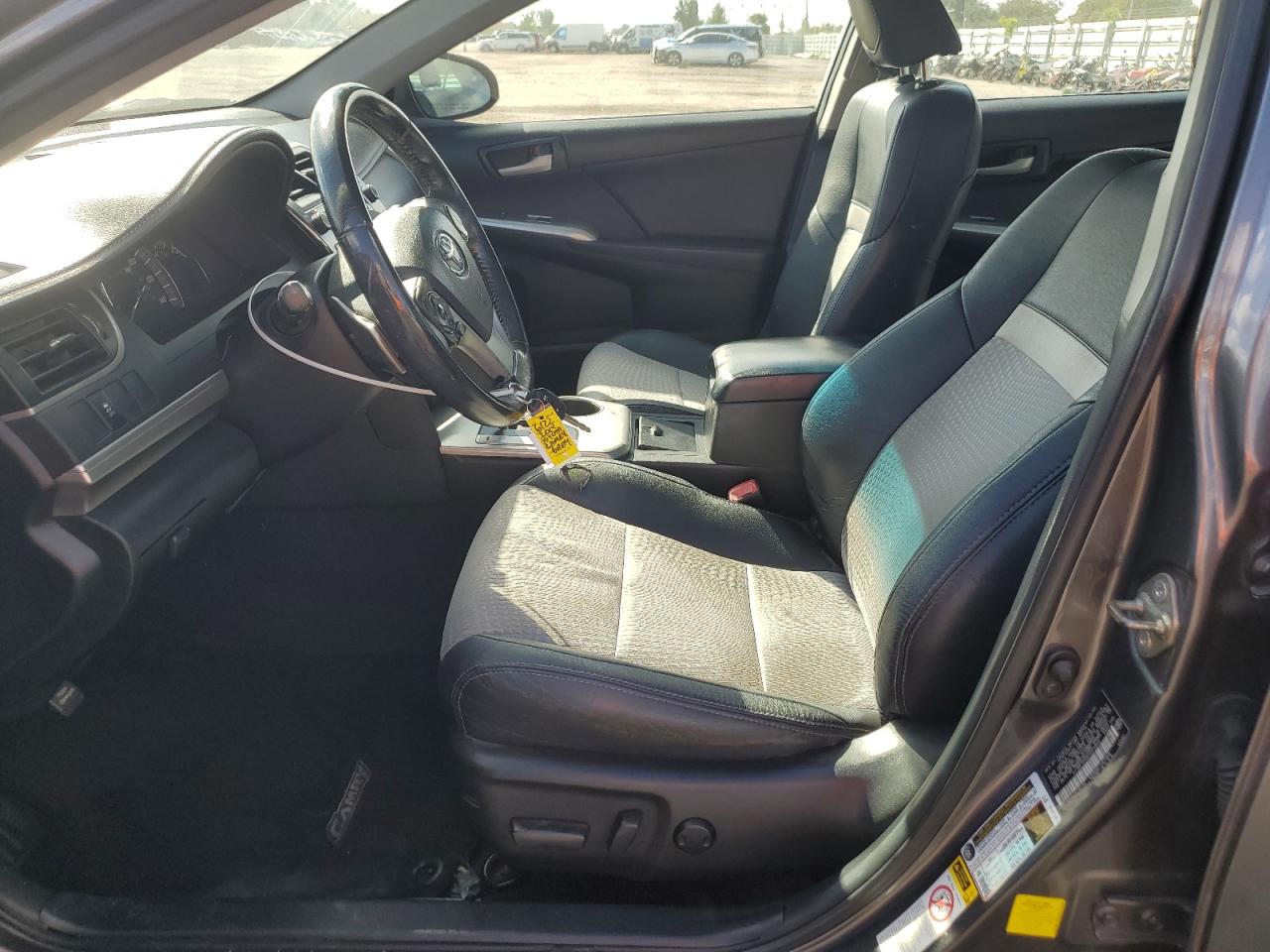 2014 Toyota Camry - Image 7