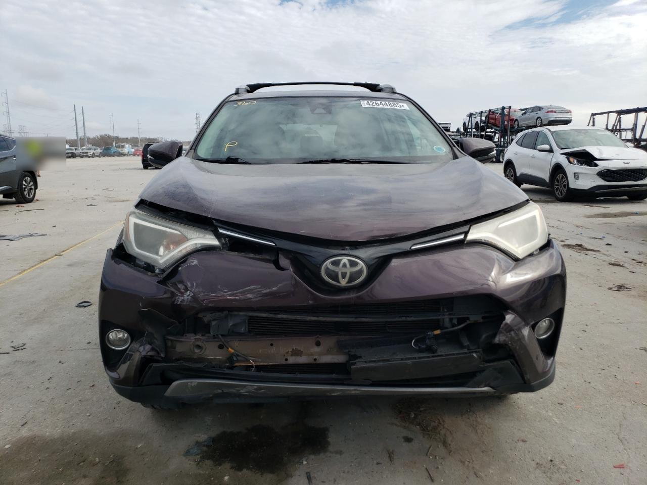 2017 Toyota RAV 4 - Image 5