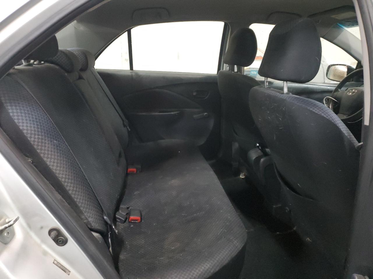 2007 Toyota Yaris - Image 10