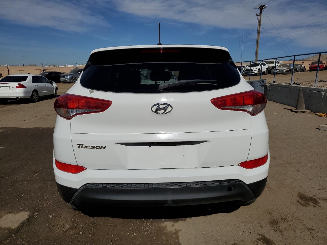 2017 Hyundai Tucson - Image 6