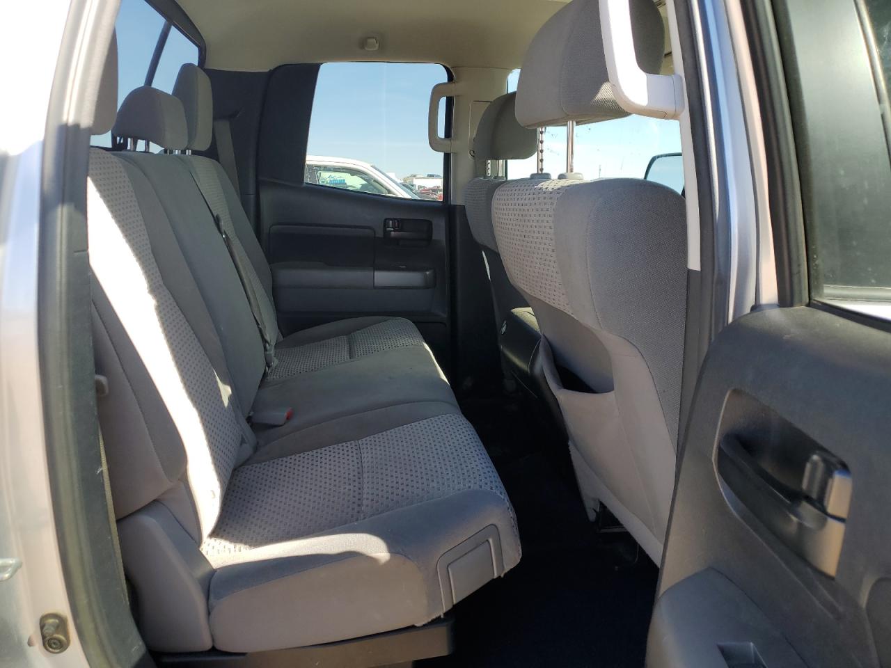 2013 Toyota Tundra - Image 10