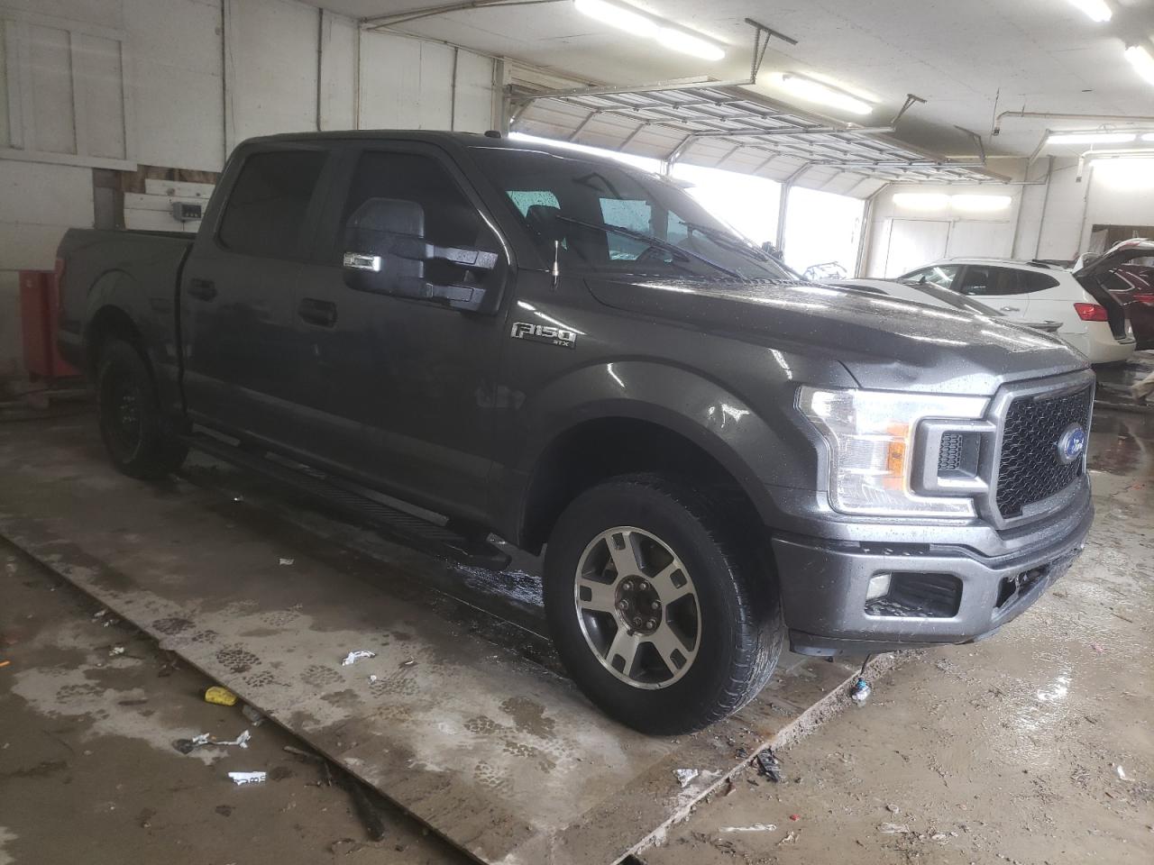 2018 Ford F-150 - Image 4