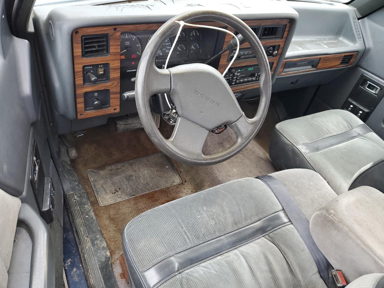 1990 Dodge Dakota - Image 8