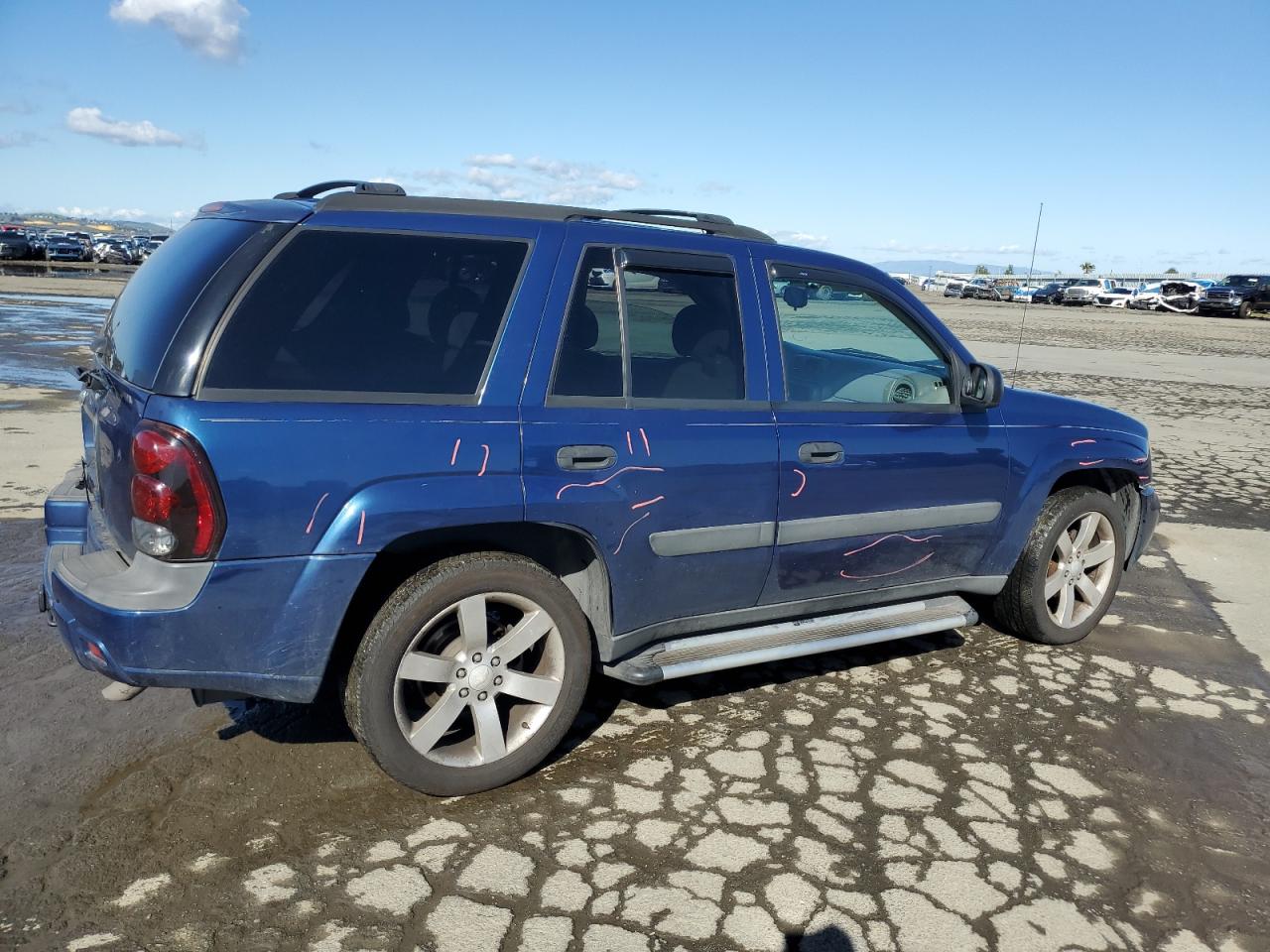 2005 Chevrolet TrailBlazer - Image 3