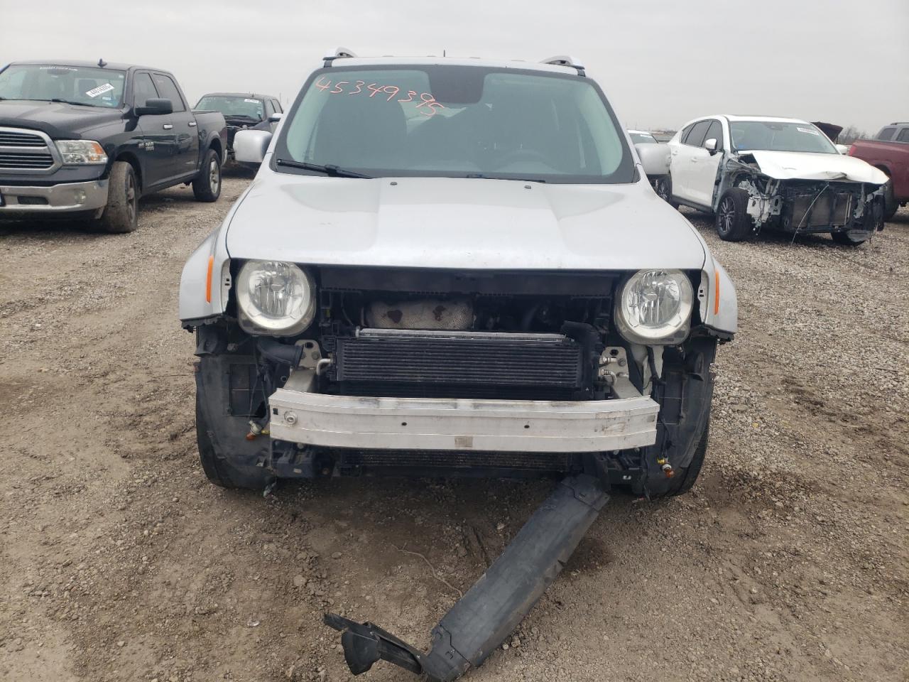 2015 Jeep Renegade - Image 5