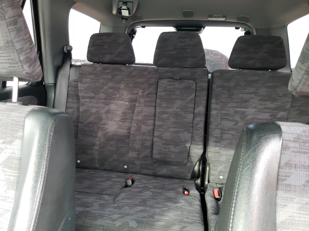 2003 Honda CR-V - Image 10