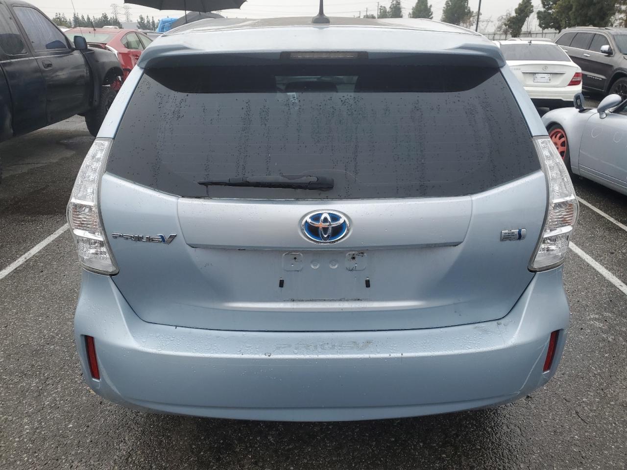 2012 Toyota Prius - Image 6