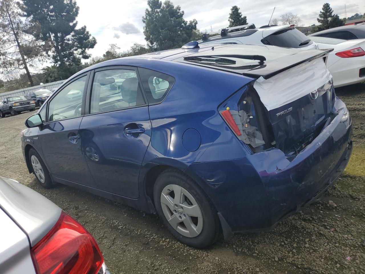 2010 Toyota Prius - Image 2