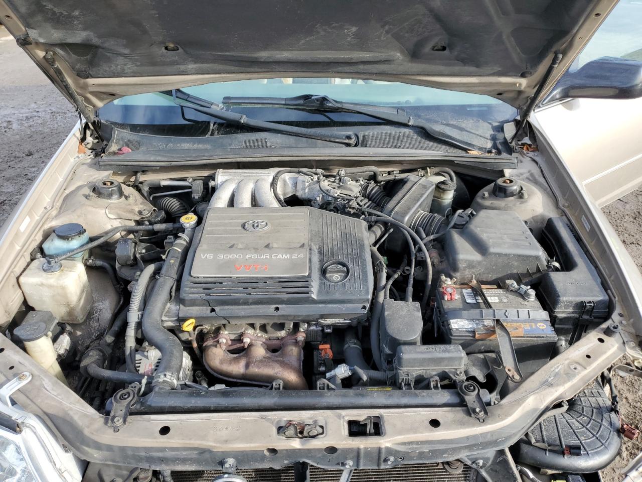 2000 Toyota Avalon - Image 12