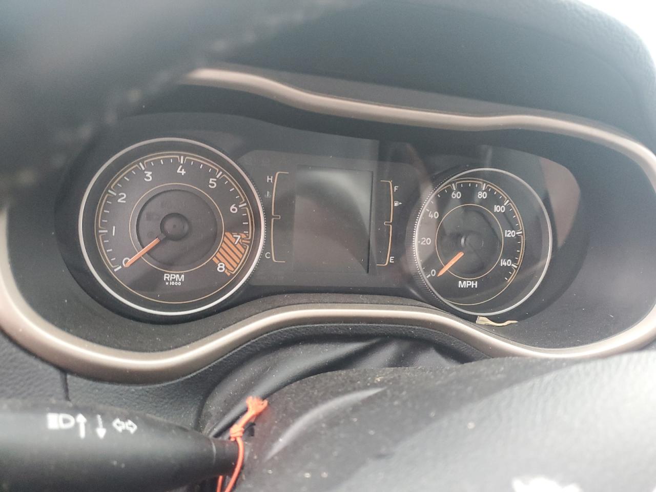 2015 Jeep Grand Cherokee - Image 9