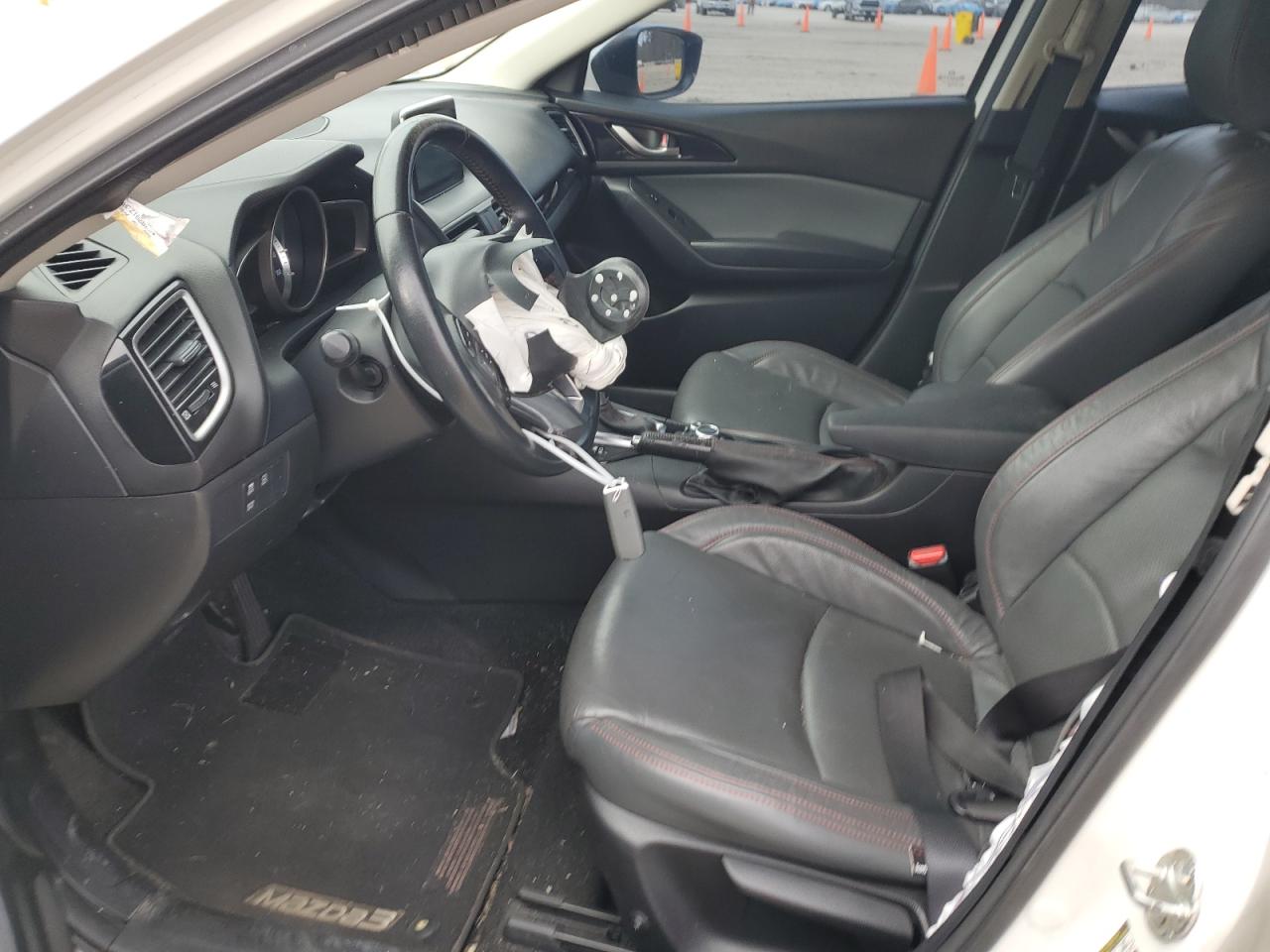 2016 Mazda 3 - Image 7