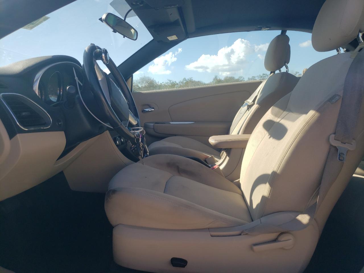 2011 Chrysler 200 - Image 7
