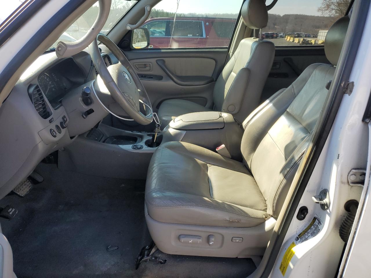 2007 Toyota Sequoia - Image 7