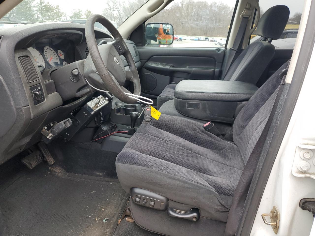 2004 Dodge RAM - Image 7