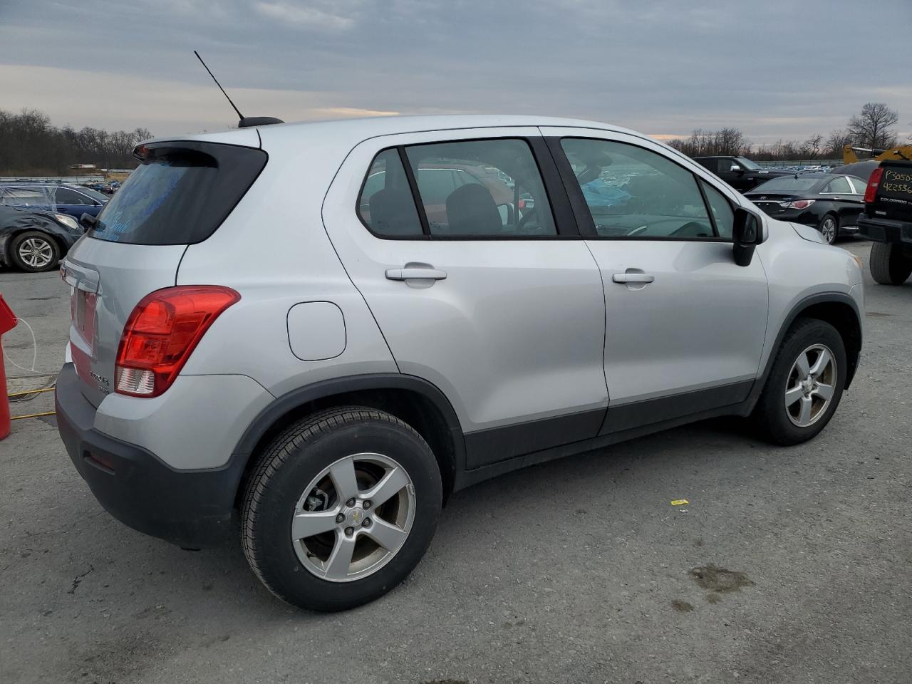 2016 Chevrolet Trax - Image 3