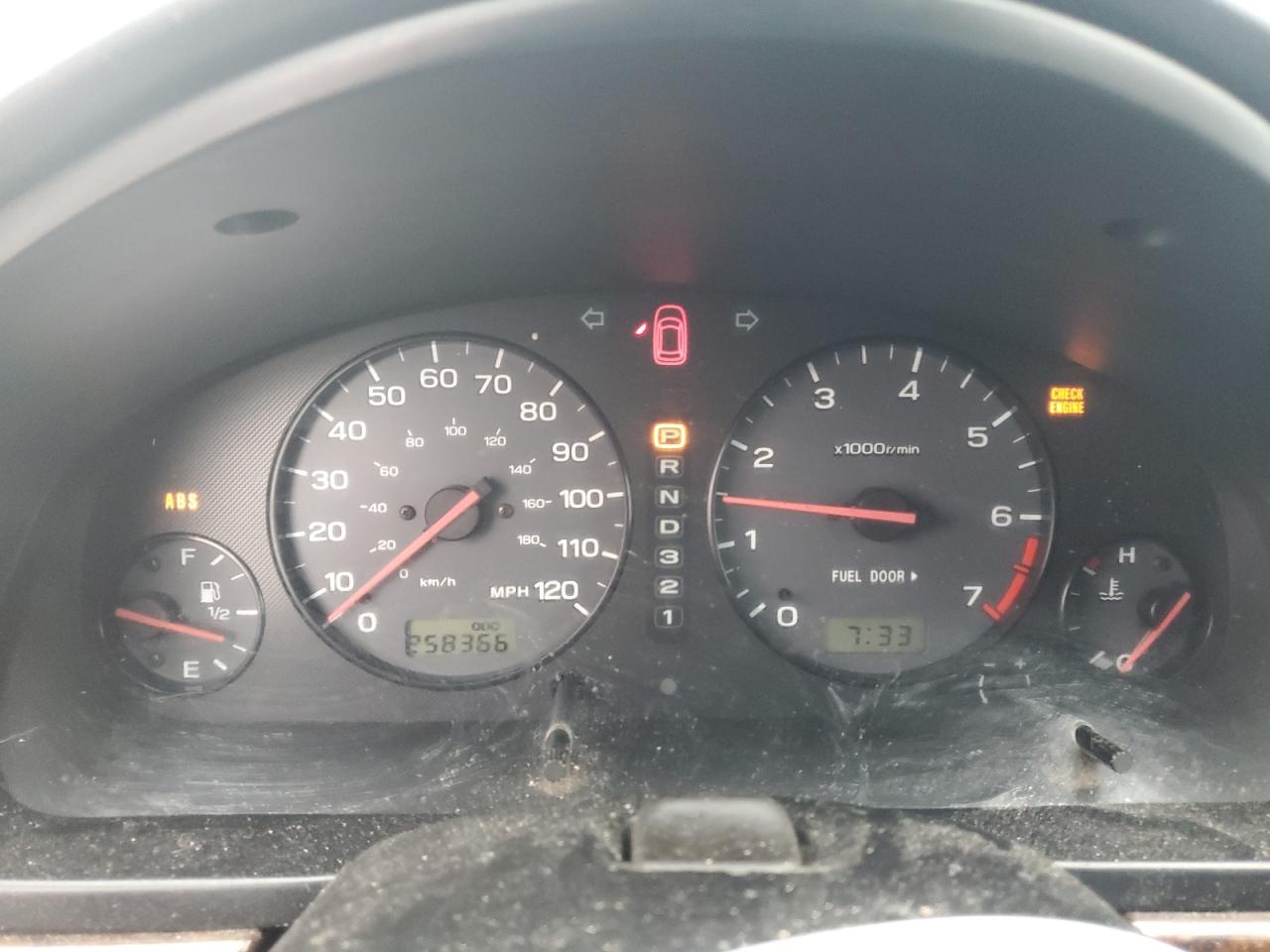 2000 Subaru Legacy - Image 9