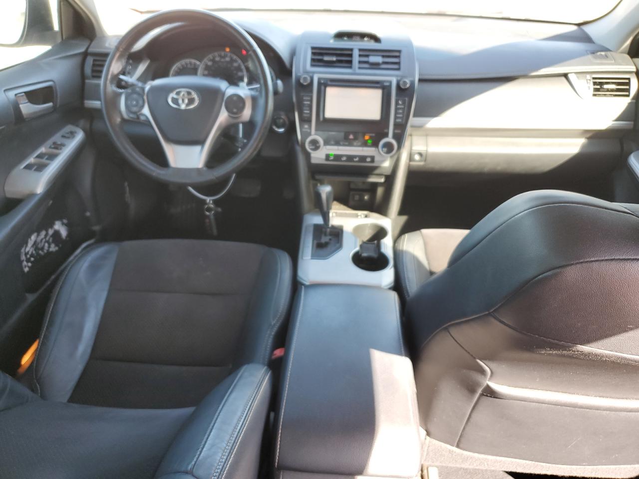 2012 Toyota Camry - Image 8