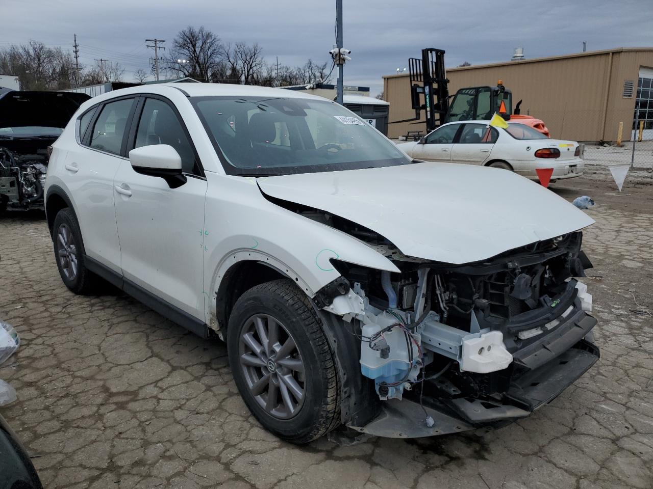 2022 Mazda CX-5 - Image 4