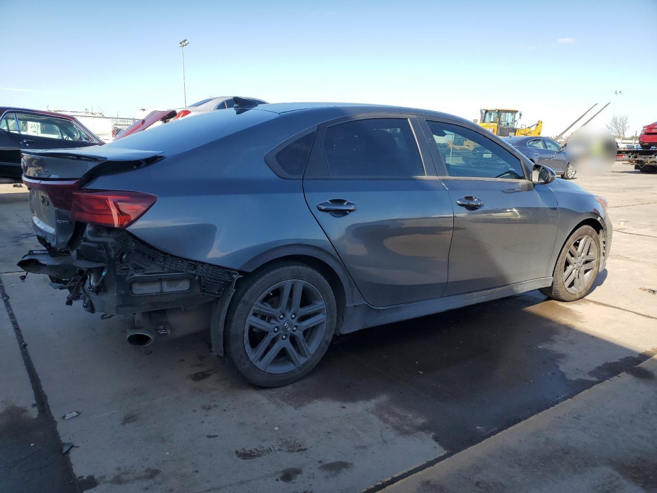 2021 Kia Forte - Image 3