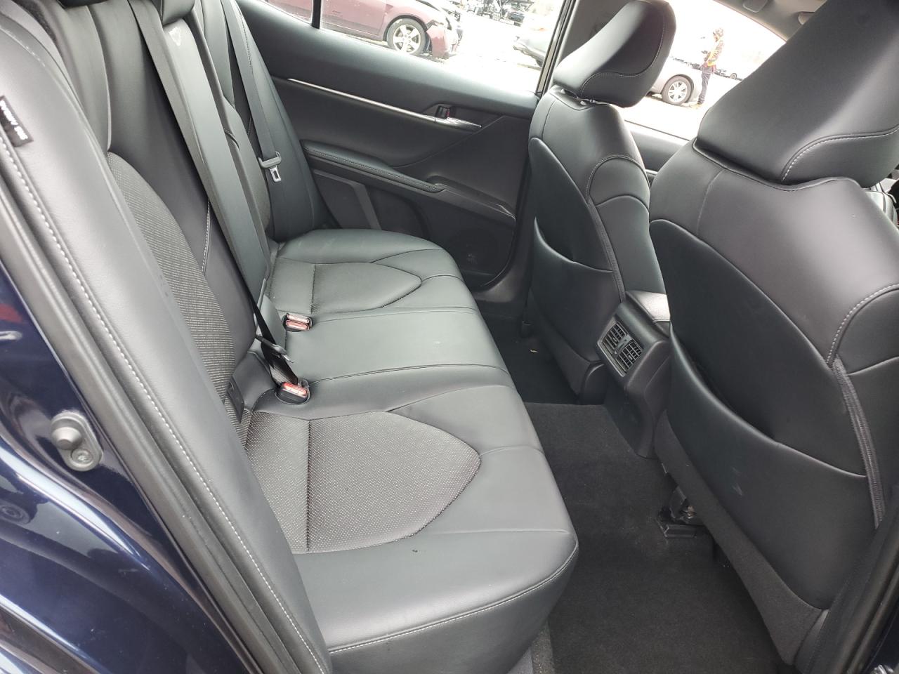 2021 Toyota Camry - Image 10