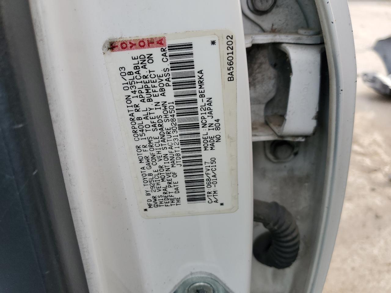 2003 Toyota Echo - Image 15