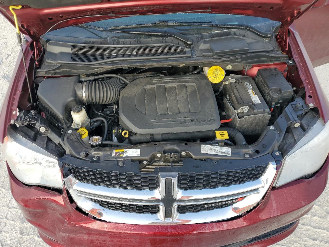 2020 Dodge Caravan - Image 13