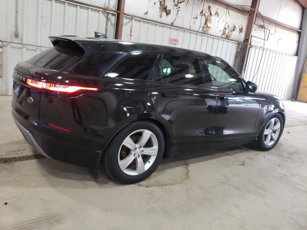 2018 Land Rover Range Rover - Image 3