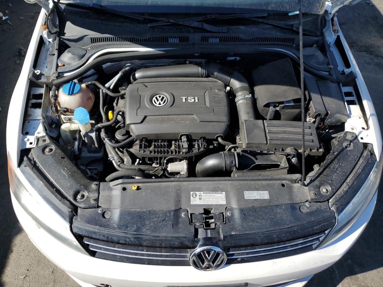 2014 Volkswagen Jetta - Image 11